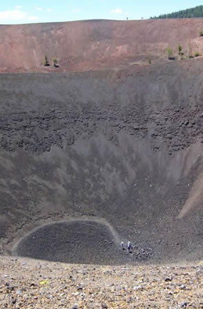 Cinder Cone crater Introvert